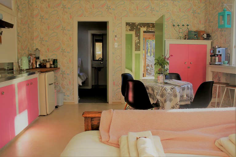 Cabins (New Zealand, Pauatahanui, North Island)