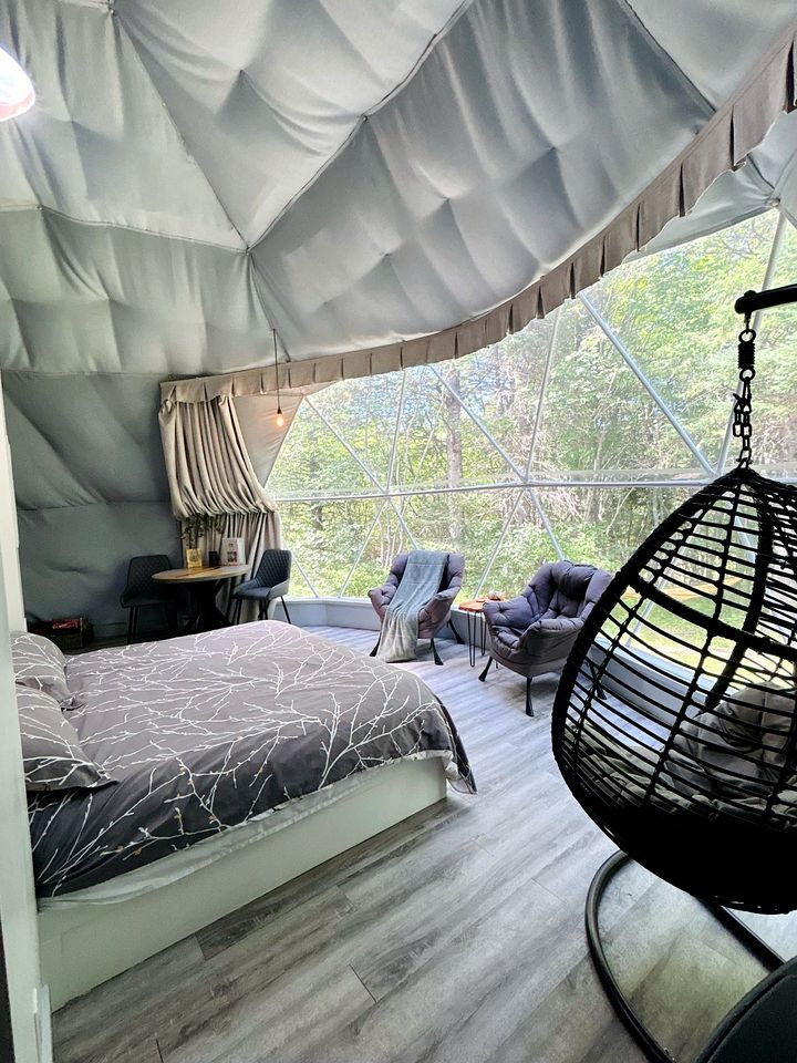 Romantic Dome for a Weekend Getaway or Serene Escape For Two with Hot Tub in Cocagne, Canada