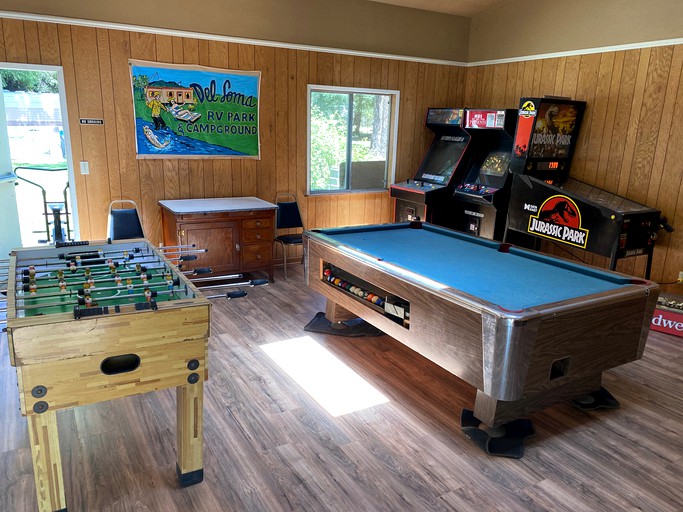 Tented Cabins (United States of America, Big Bar, California)