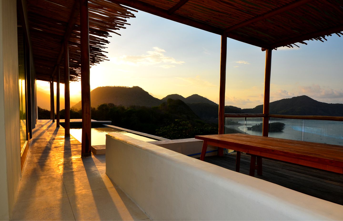 Awe-Inspiring Scenery for a Truly Serene Vacation Rental Getaway with Infinity Pool, Sekongkang, Indonesia