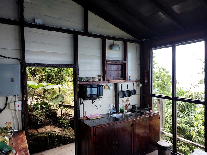 Cabins (Trinidad and Tobago, --, --)