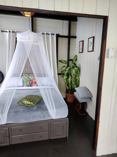 Cabins (Trinidad and Tobago, --, --)