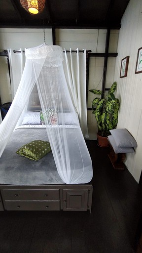 Cabins (Trinidad and Tobago, --, --)