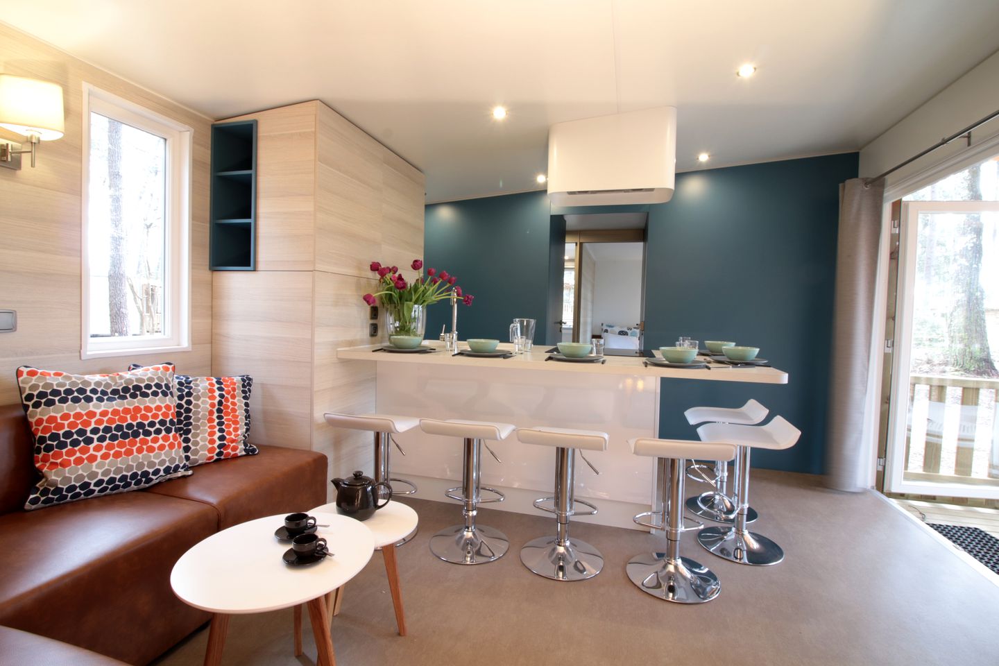 Gorgeous, Pet-Friendly Log Cabin Rental in Ondes, France, Perfect for Water Sport Enthusiasts