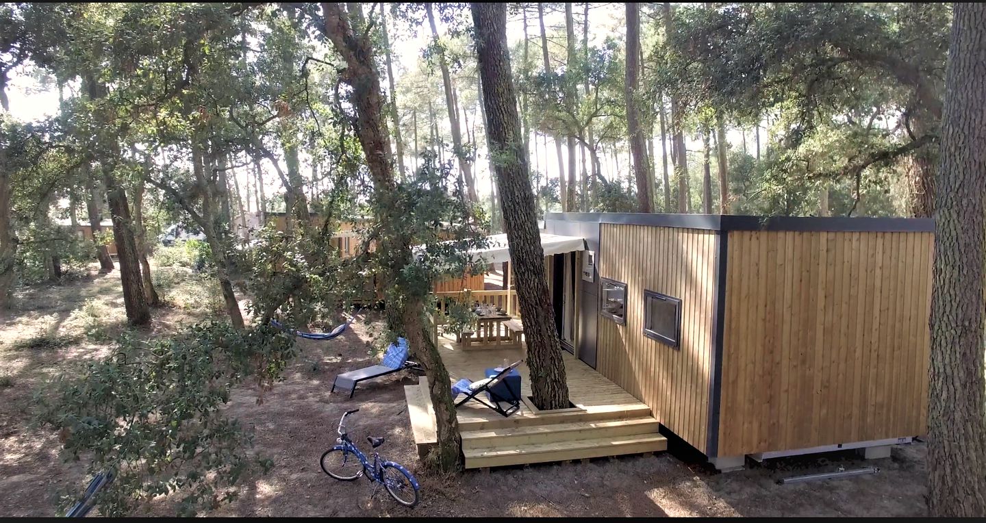 Rest and Relaxation in this Cozy Pet-Friendly Log Cabin Rental in Ondes, France