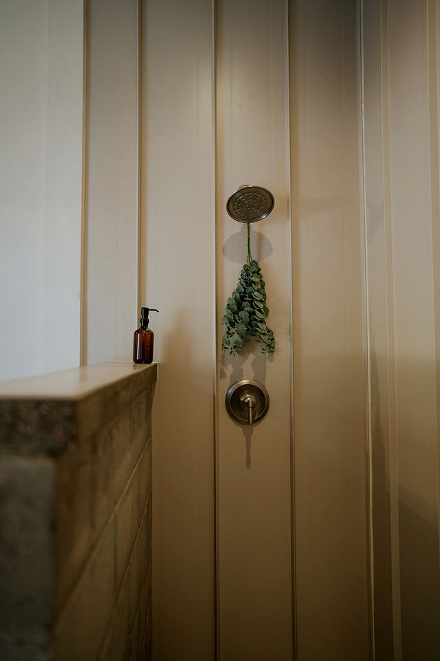 Charming A-Frame Cabin with a Sauna in Center Point, Texas - The Ideal Glamping Destination for a Couple