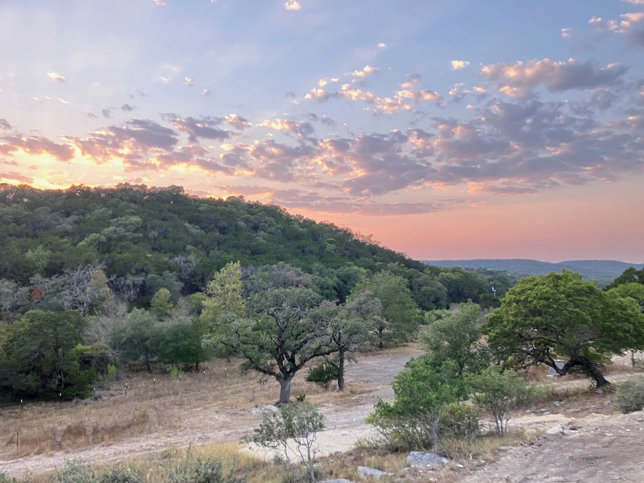 Charming A-Frame Cabin with a Sauna in Center Point, Texas - The Ideal Glamping Destination for a Couple