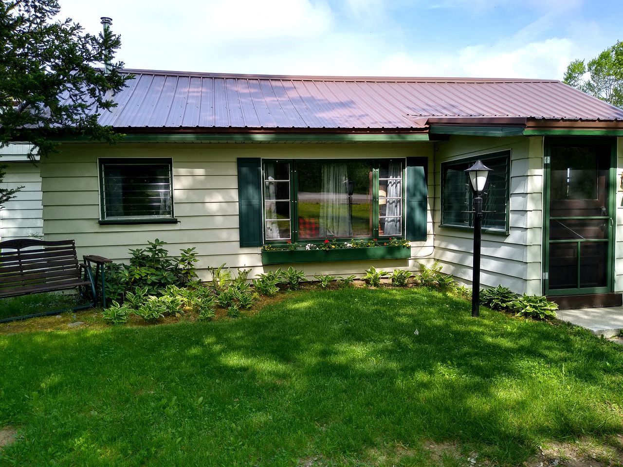Cabin 11, Cabins, Cadillac, United States of America Glamping Hub