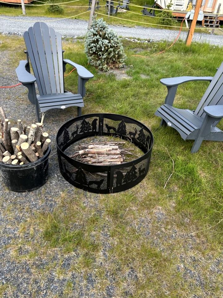 Cute and Comfortable Safari Tent in Seward, Alaska - Amazing Glamping Accommodation with Breathtaking Mountain Views