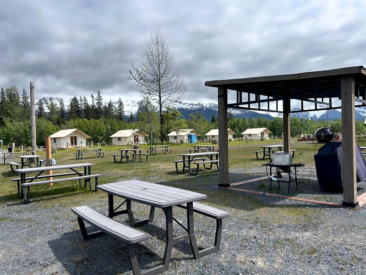 Cute and Comfortable Safari Tent in Seward, Alaska - Amazing Glamping Accommodation with Breathtaking Mountain Views