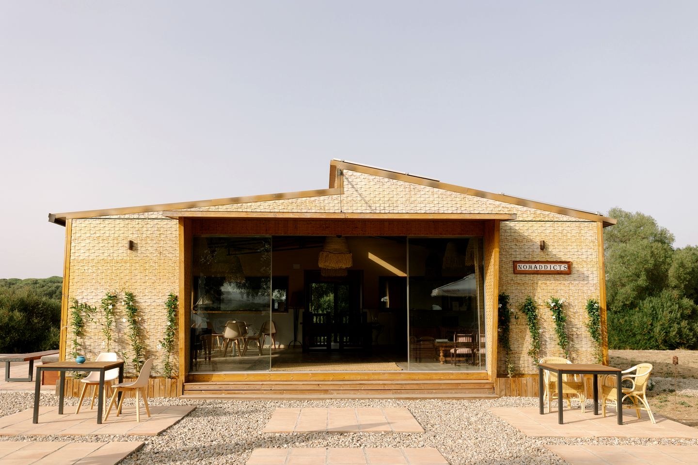 Fantastic Tiny House Incredible for a Glamping Retreat in Spain