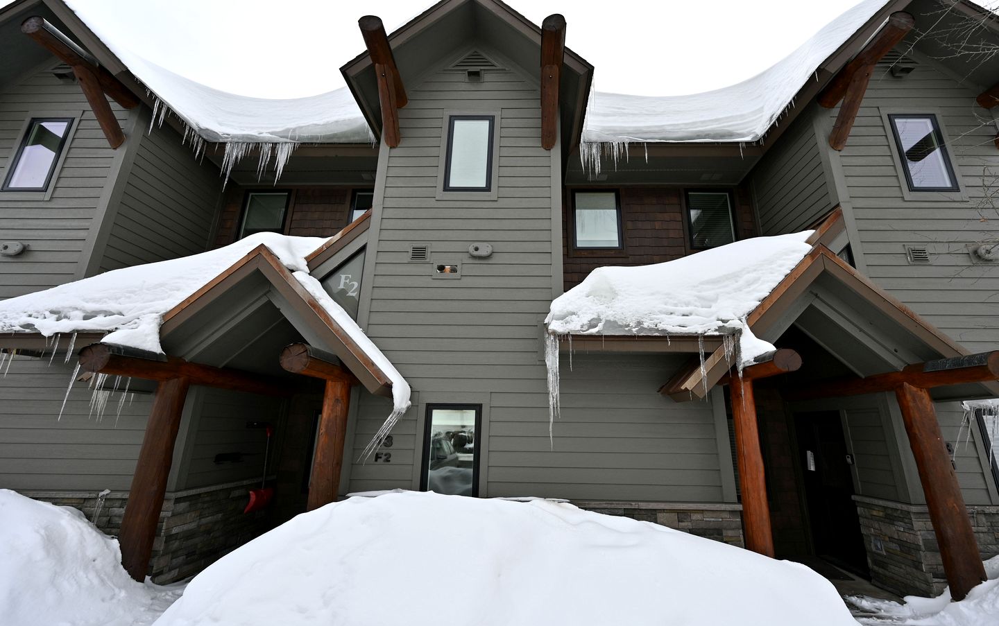 Ski-In/Ski-Out Luxury Cabin Rental with Incredible Views in Big Sky