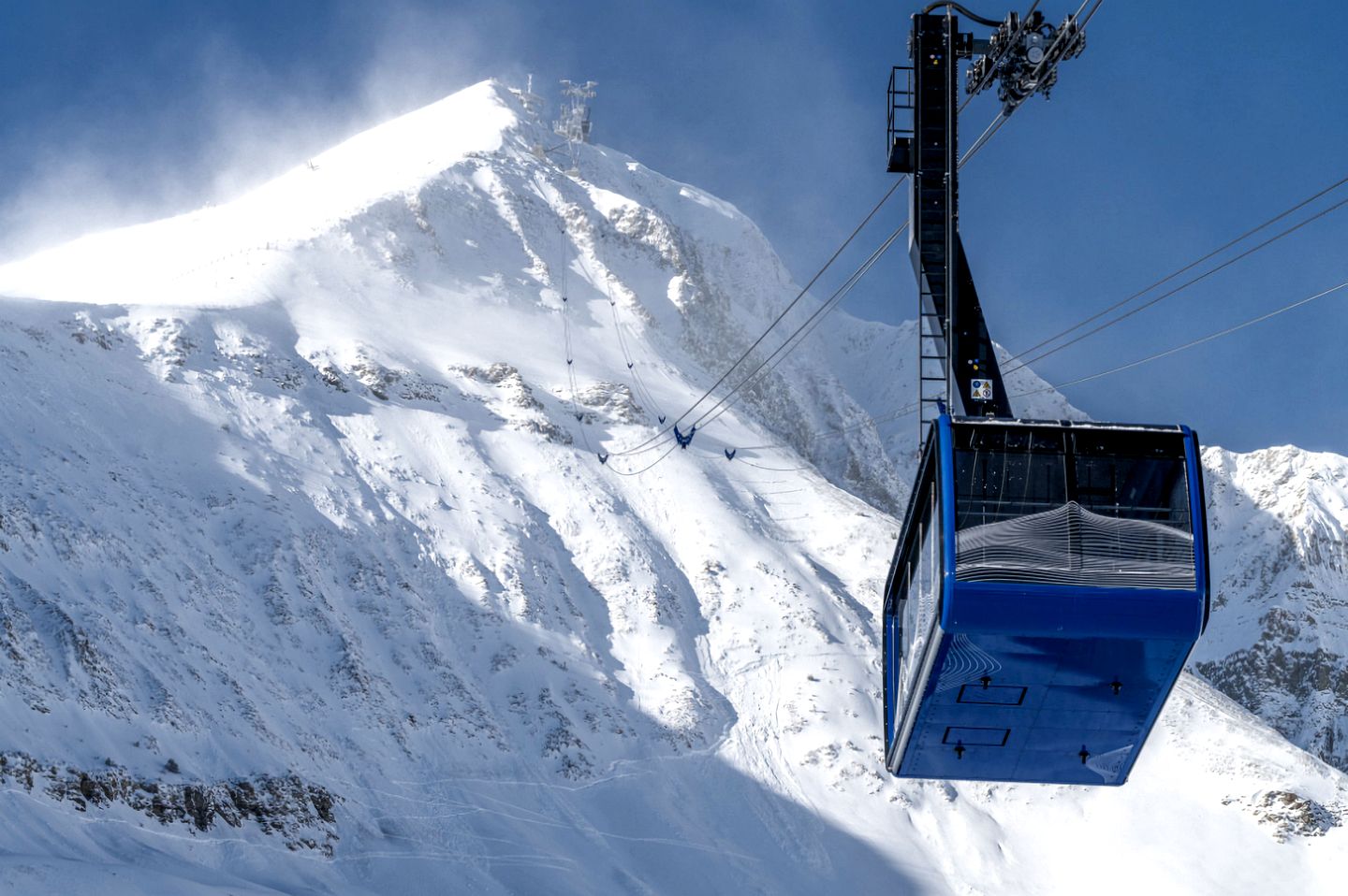 Ski-In/Ski-Out Luxury Cabin Rental with Incredible Views in Big Sky