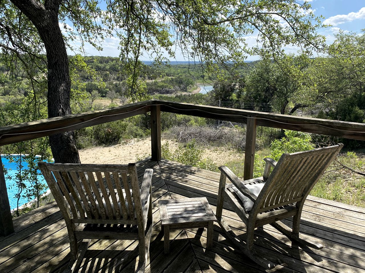 Amazing Texas Glamping Destination: Gorgeous Cabin with Valley Views in Wimberley