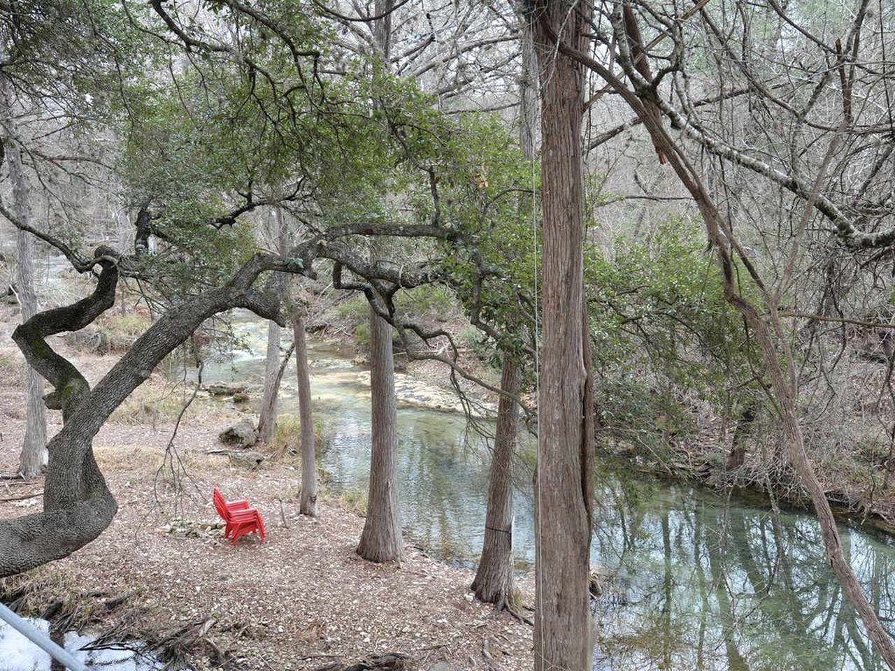Picturesque Luminous Cabin with Jacuzzi, Bath and BBQ in Texas