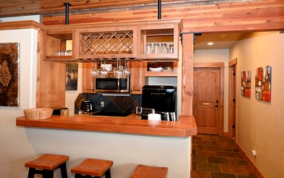 Family-Friendly Cabin Rental with Lone Peak Views in Big Sky photo 4