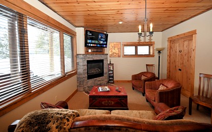 Family-Friendly Cabin Rental with Lone Peak Views in Big Sky photo 5