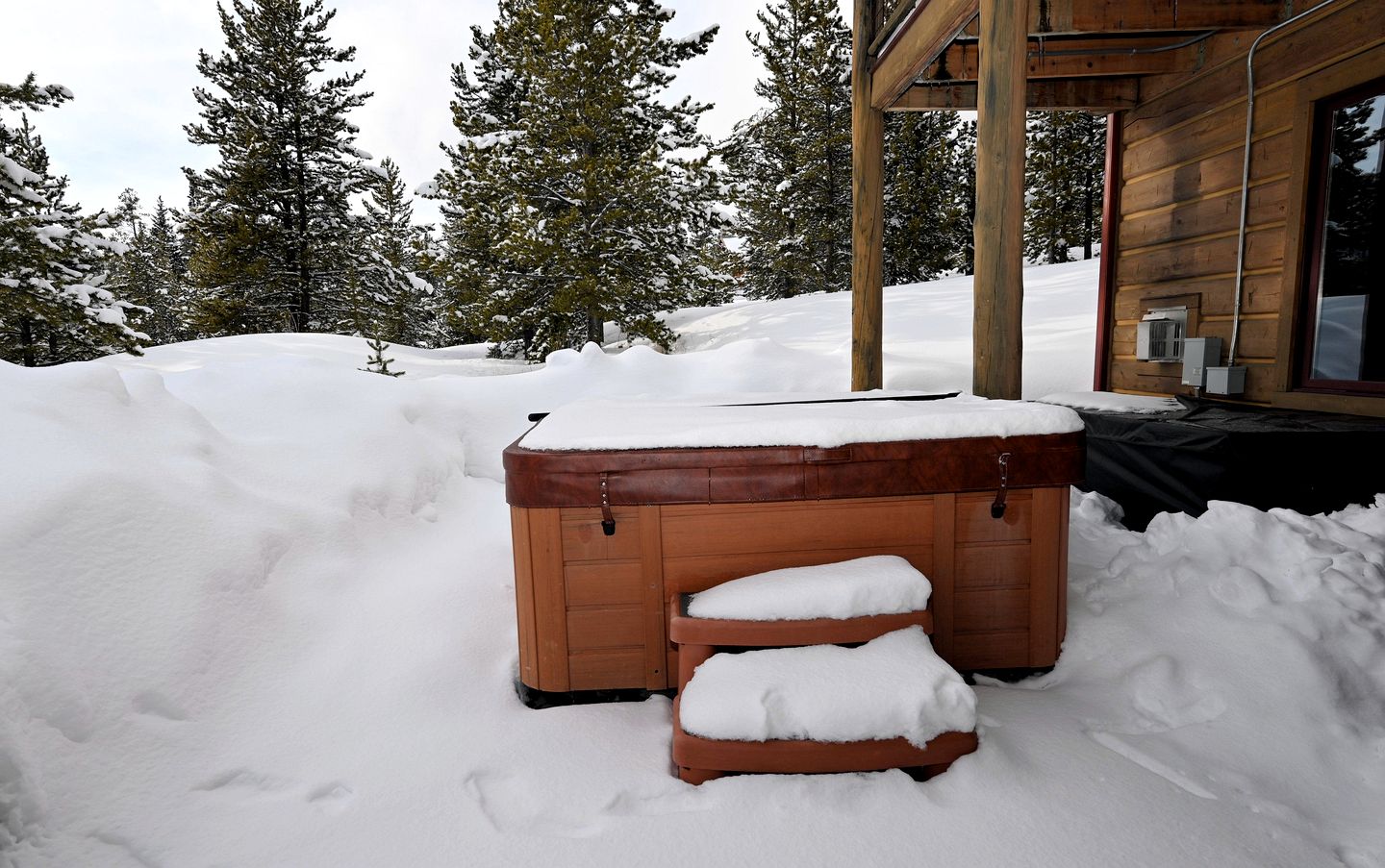 Family-Friendly Cabin Rental with Lone Peak Views in Big Sky
