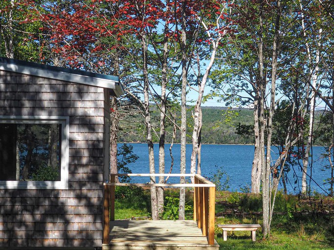 Tiny Houses (Canada, Scotsville, Nova Scotia)