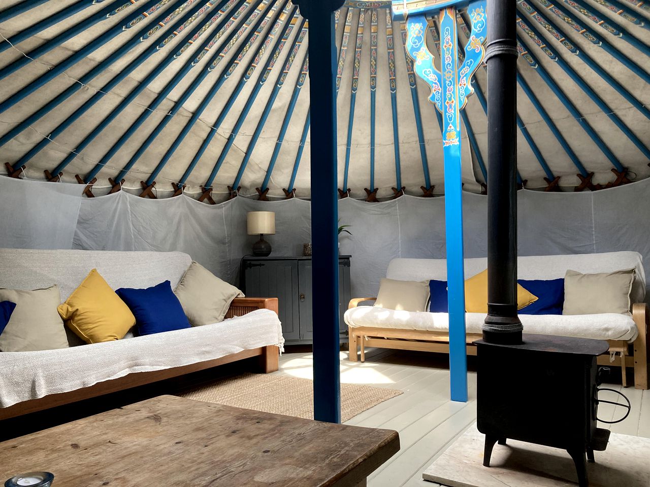 Magical Yurt Rental in the British Countryside - Perfect for Glamping In East Sussex