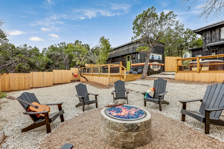 Cabins (United States of America, Leander, Texas)