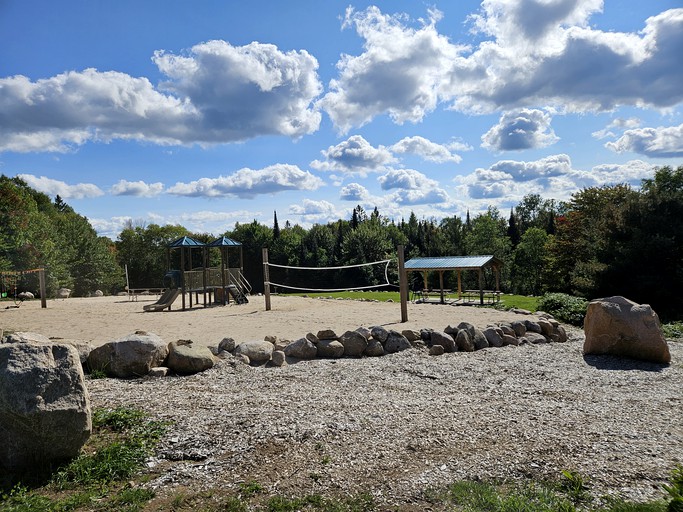Cabins (Canada, South River, Ontario)