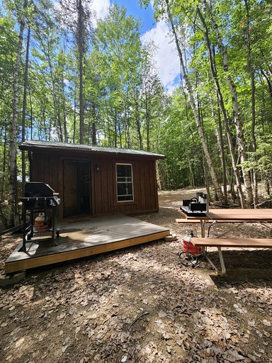 Cabins (Canada, South River, Ontario)