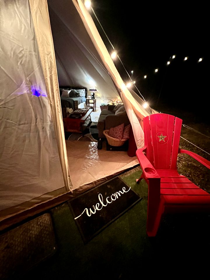 Rustic Bell Tent on a Texan Farm, Nestled in the Sam Houston National Forest, Perfect for a Weekend Getaway