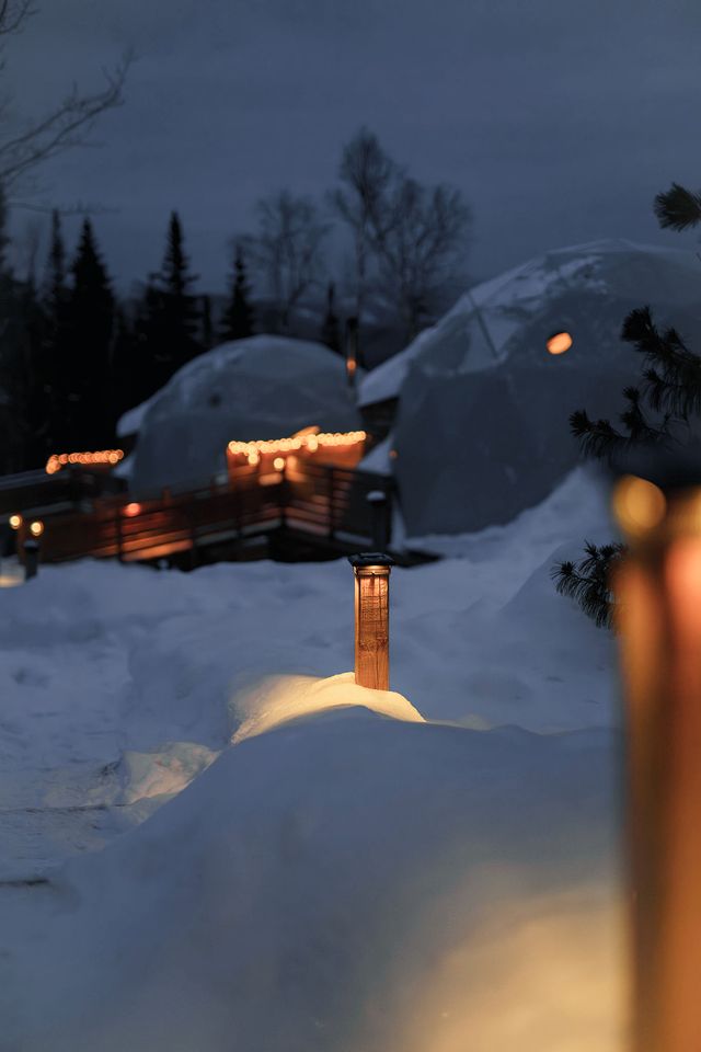 Gorgeous Modern Dome with Breathtaking Views and a Wood-Burning Fireplace for an Unforgettable Escape near Baie-Saint-Paul, Quebec