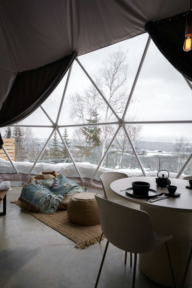 Gorgeous Modern Dome with Breathtaking Views and a Wood-Burning Fireplace for an Unforgettable Escape near Baie-Saint-Paul, Quebec