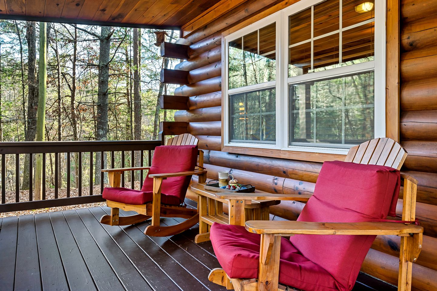 Lovely Log Cabin in the Midst of the Georgia Mountains - Ideal for Relaxing Weekends in Nature