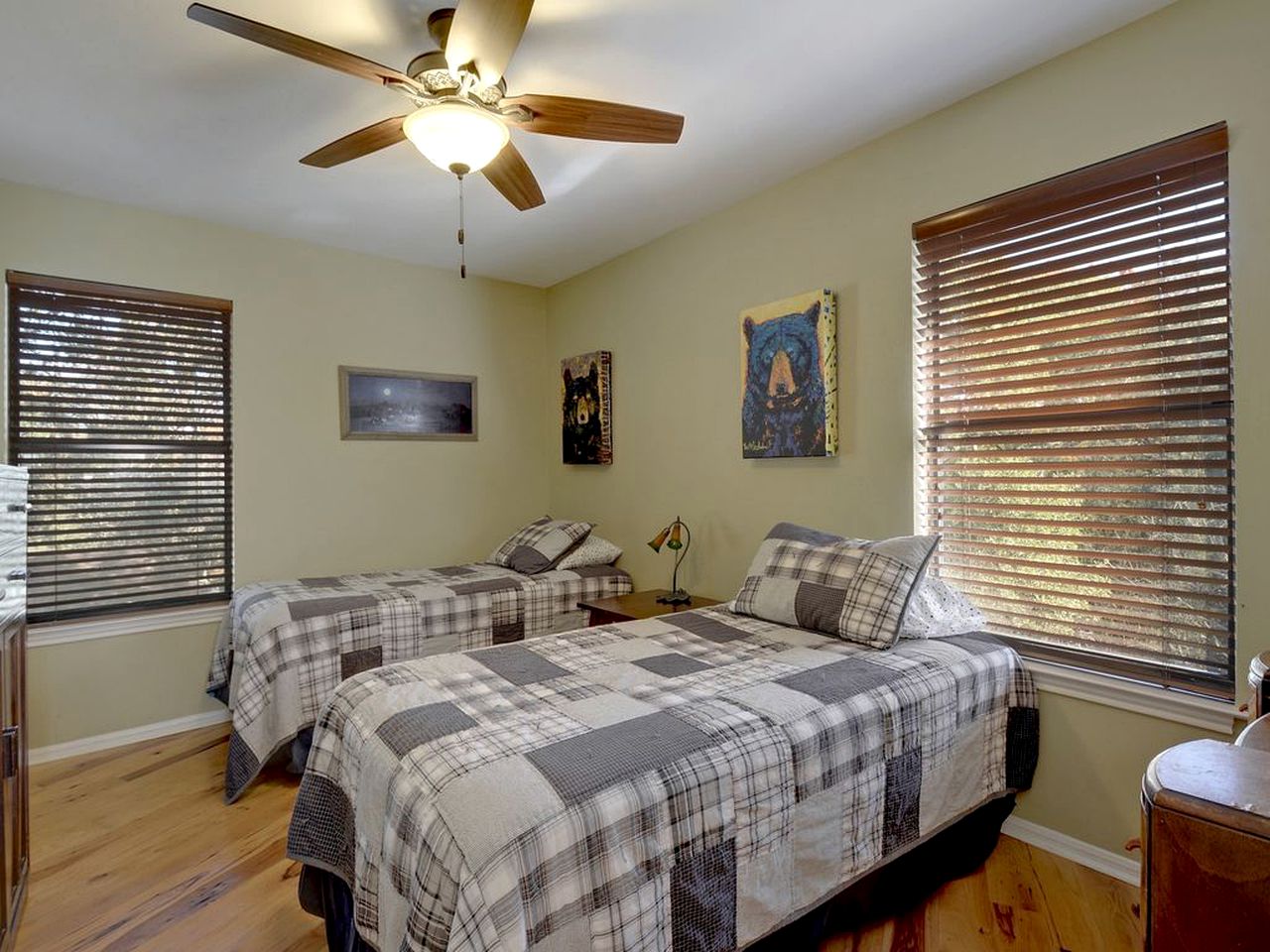 Spacious Yet Private Vacation Rental with Pool and Games Room For the Ultimate Family Getaway in Nature, Driftwood Texas