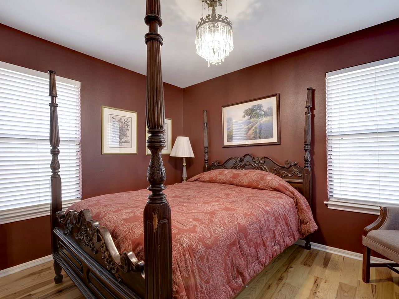 Spacious Yet Private Vacation Rental with Pool and Games Room For the Ultimate Family Getaway in Nature, Driftwood Texas