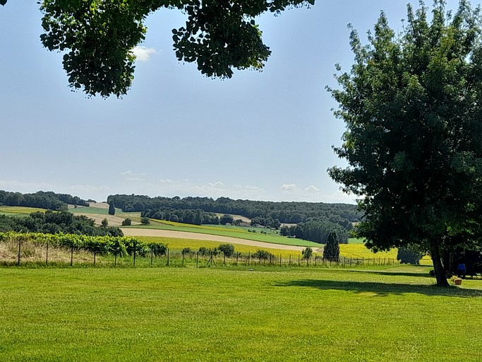 Bell Tents (France, Merignac, Nouvelle-Aquitaine)