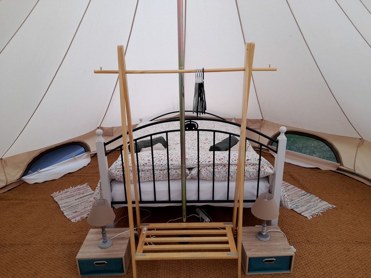Charming Bell Tent Rental in the French Countryside, Ideal for Family Vacations in Nouvelle-Aquitaine