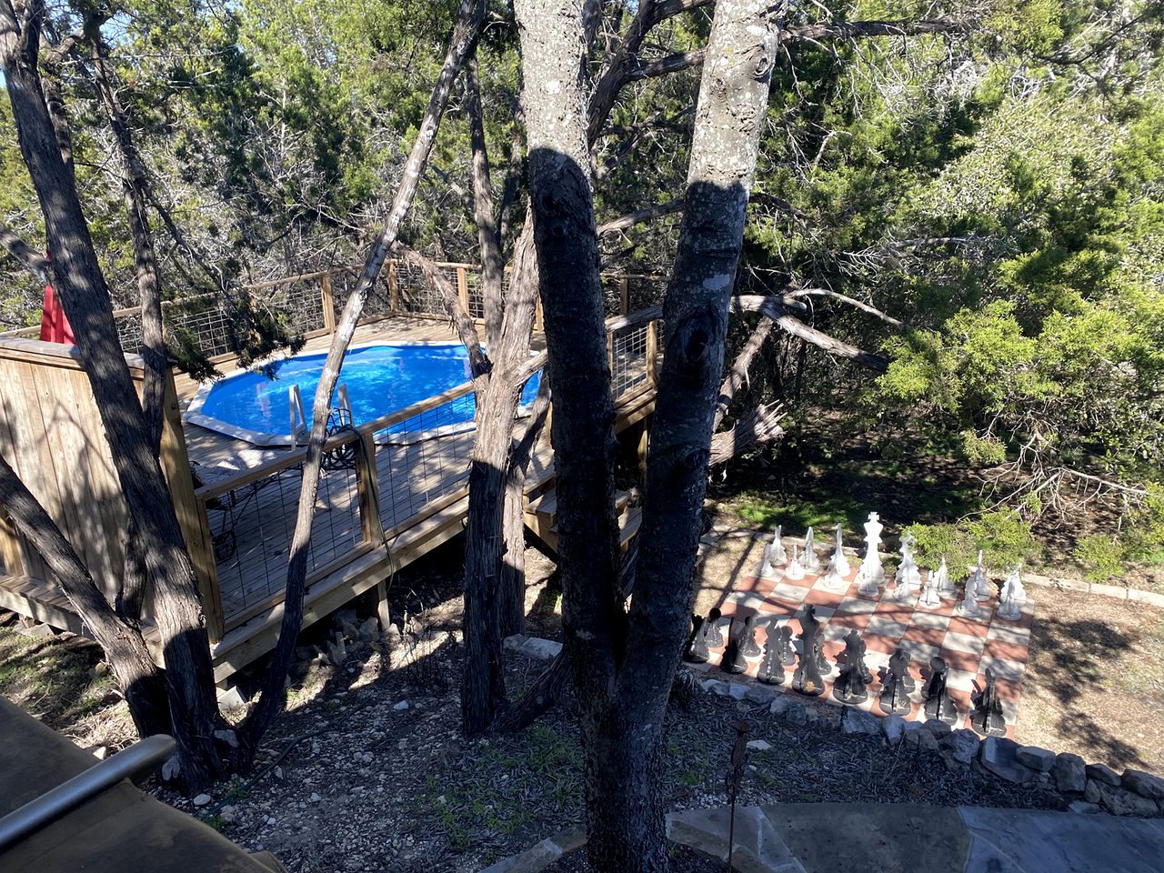 Wimberley Romance: Escape to a Cozy Cabin Nestled in Nature, TX