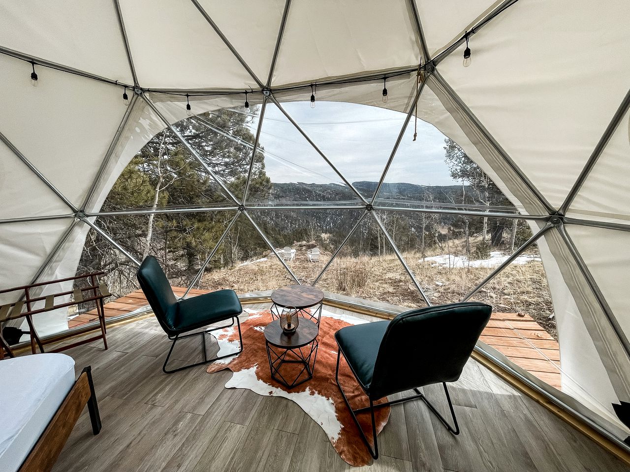 Majestic Mountain Majesty: Experience Colorado's Beauty from This Dome Paradise