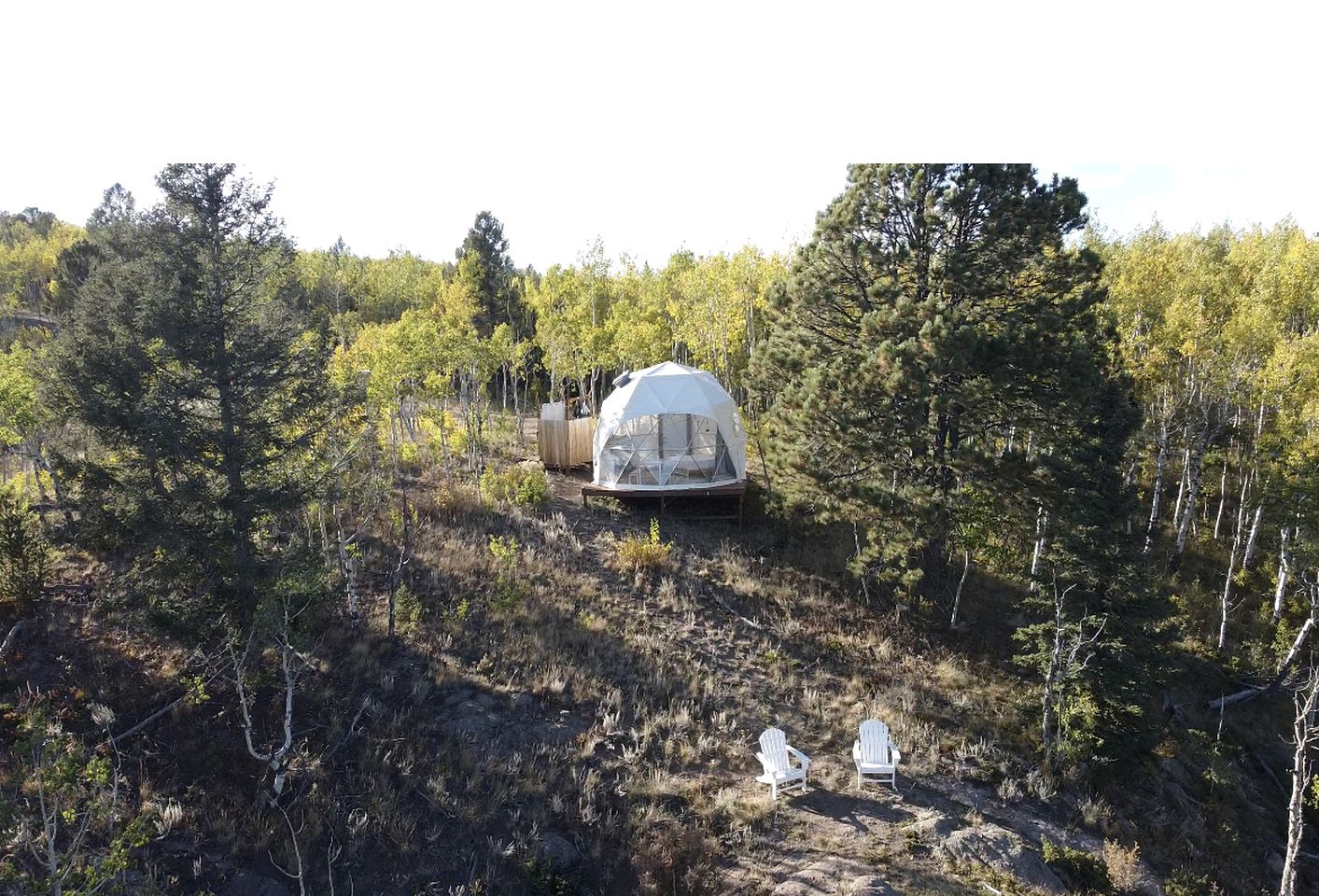 Majestic Mountain Majesty: Experience Colorado's Beauty from This Dome Paradise