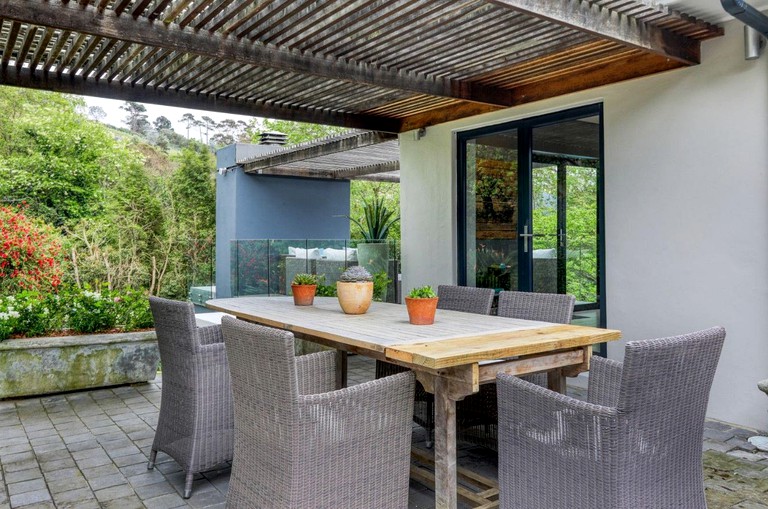 Villas (South Africa, Cape Town, Western Cape)