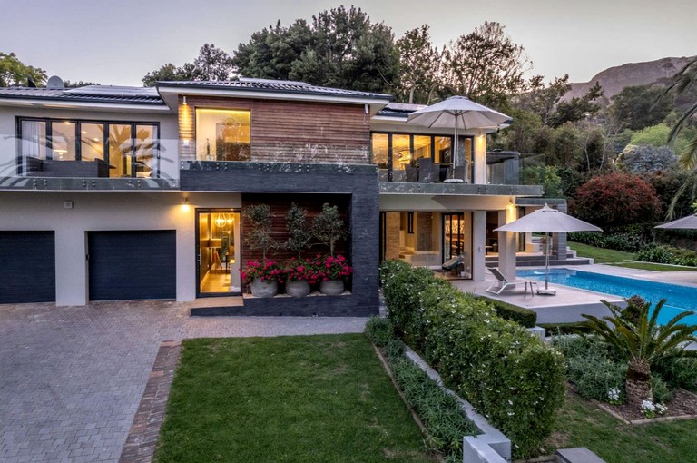 Villas (South Africa, Cape Town, Western Cape)