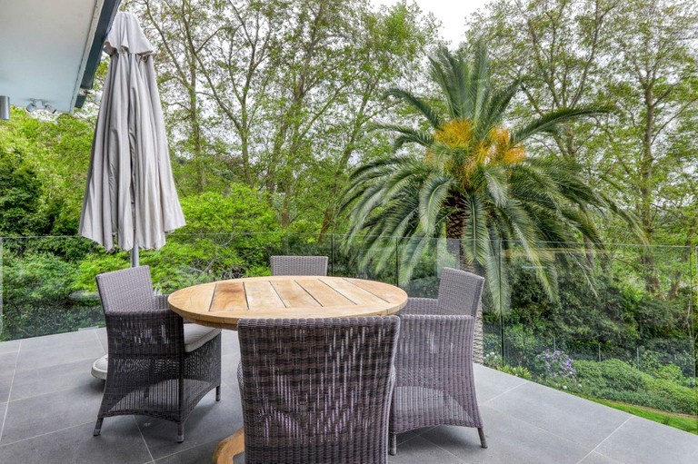 Villas (South Africa, Cape Town, Western Cape)