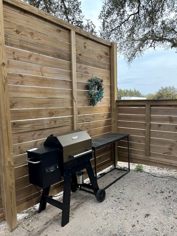 Luxury Caravan Rental in Texas for Amazing Glamping Getaways