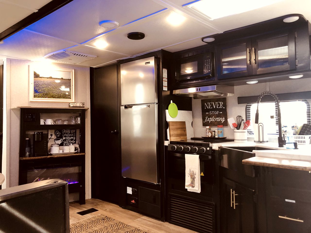 Cozy Caravan in Texas for Romantic Getaways to Nature