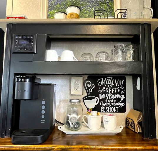 Caravans (United States of America, Dripping Springs, Texas)