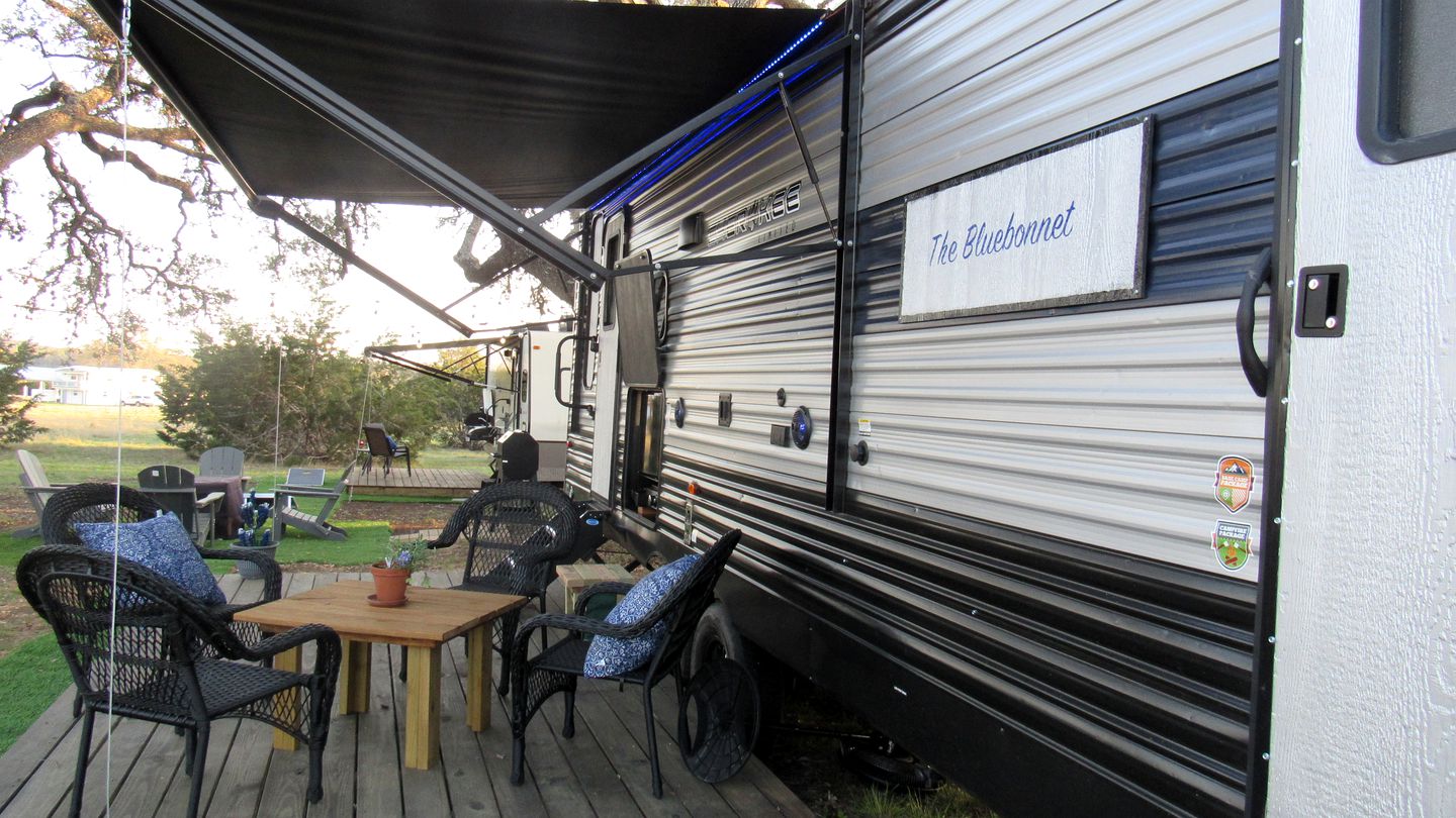 Cozy Caravan in Texas for Romantic Getaways to Nature