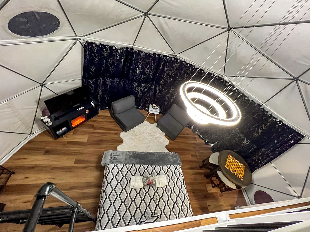 Contrast Cove Dome in Smoky Mountains in Hartford, Tennessee