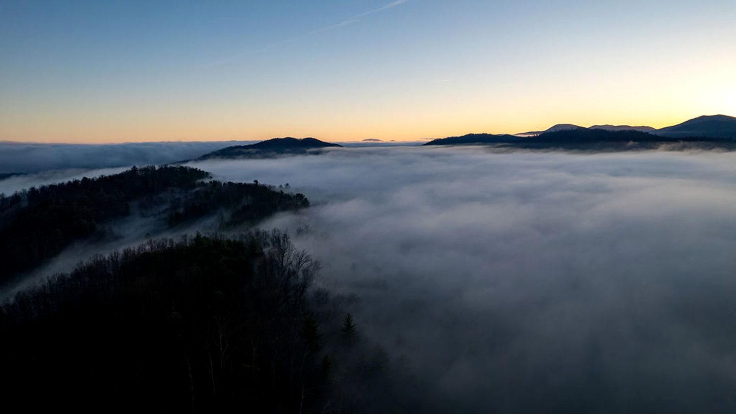Contrast Cove Dome in Smoky Mountains in Hartford, Tennessee