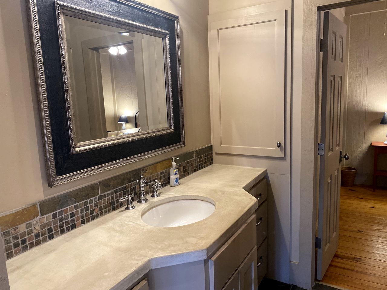 Elevate Your Holidays: Glamping at Cypress Creek Cottage, Texas' Hidden Gem