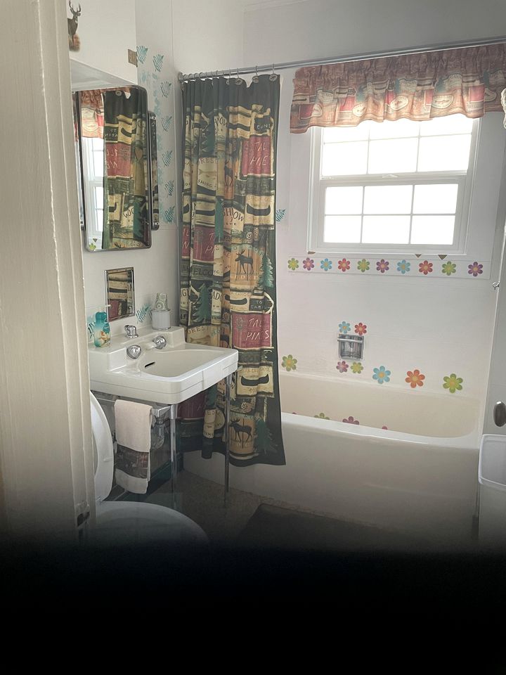 Charming Cottage Rental for Twilight Lovers in Forks, Washington