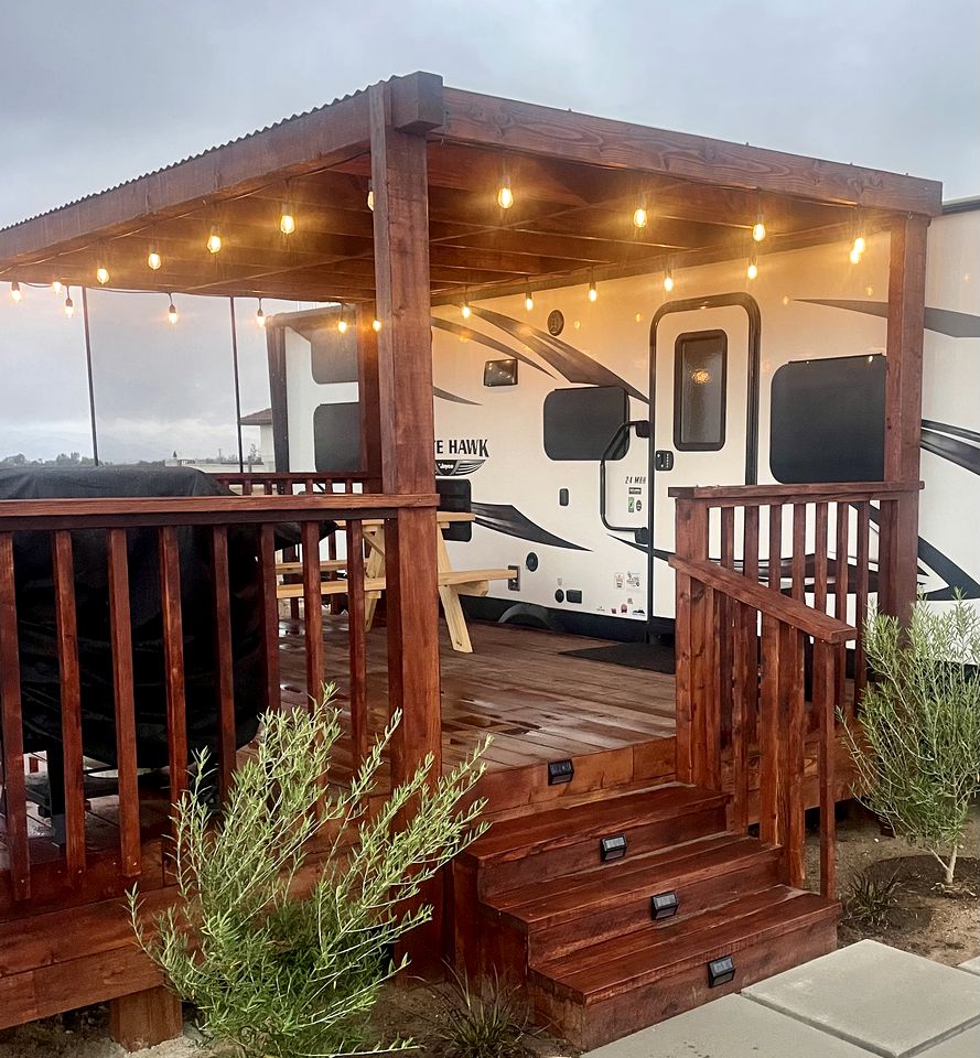 Cozy Camper with Fire Pit and Beautiful Sunsets in California